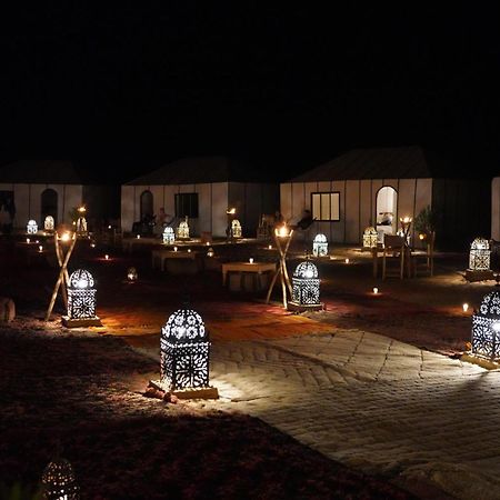 ホテル Luxury Berber Style メルズーガ エクステリア 写真