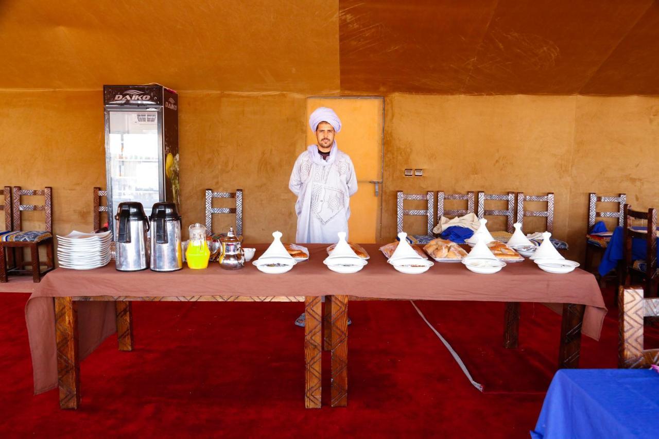 ホテル Luxury Berber Style メルズーガ エクステリア 写真