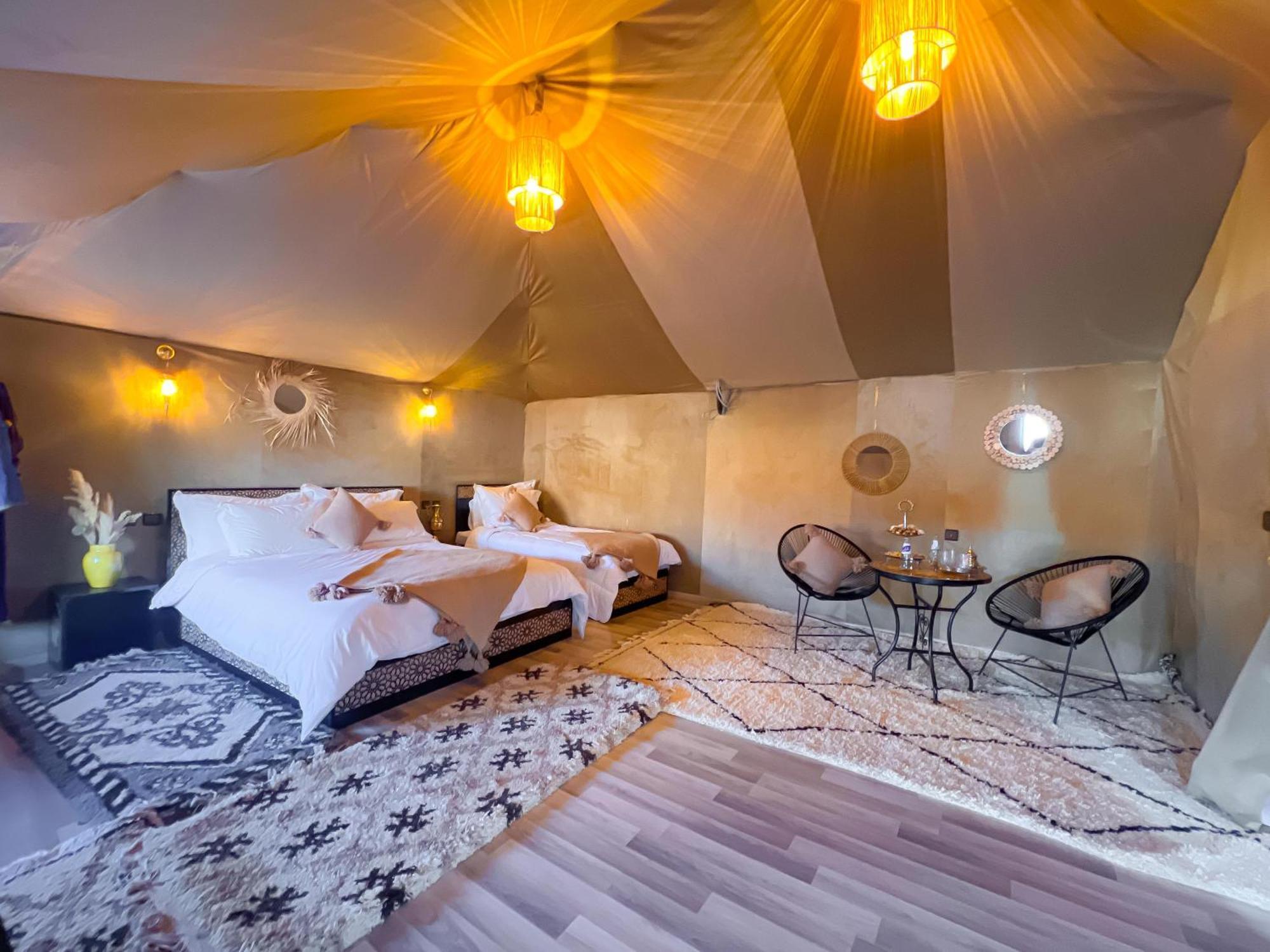 ホテル Luxury Berber Style メルズーガ エクステリア 写真