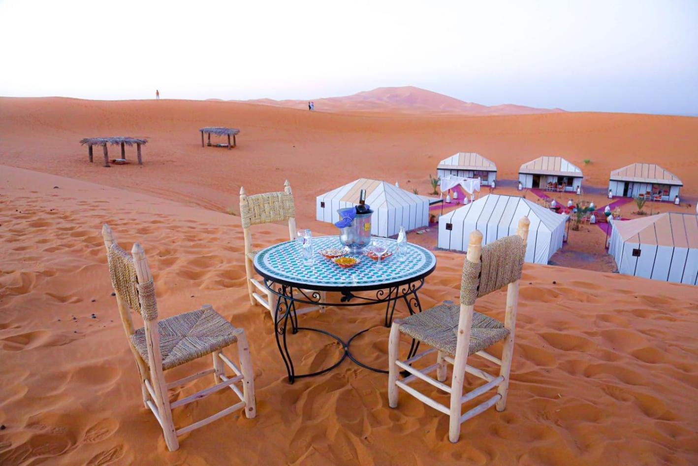 ホテル Luxury Berber Style メルズーガ エクステリア 写真