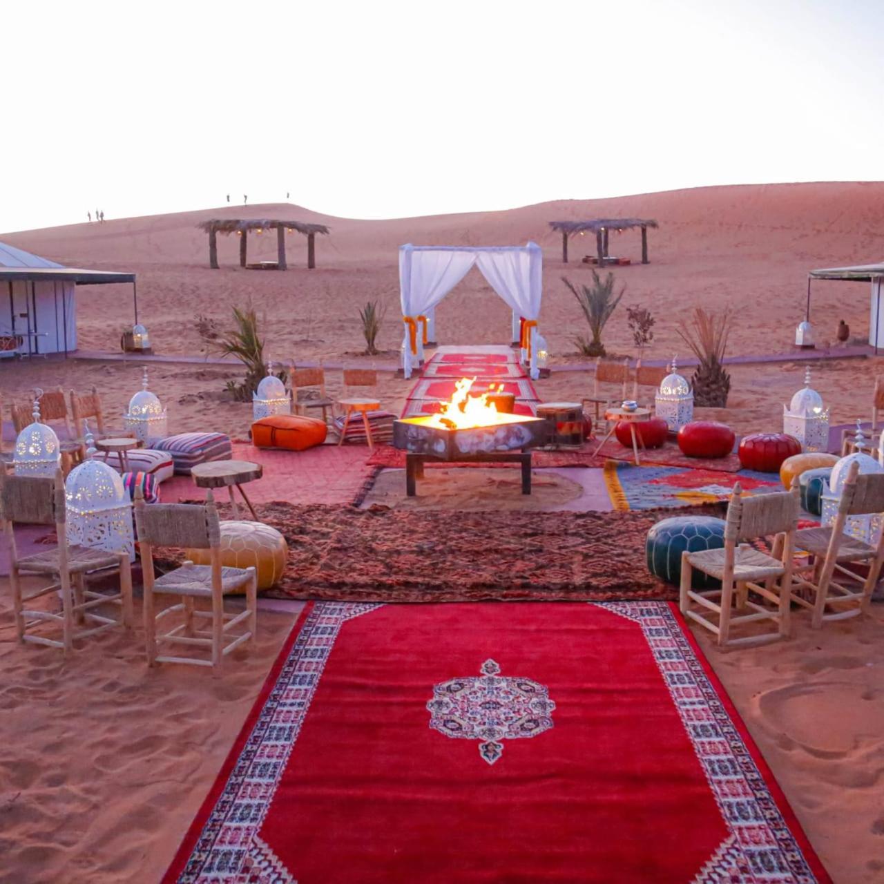 ホテル Luxury Berber Style メルズーガ エクステリア 写真